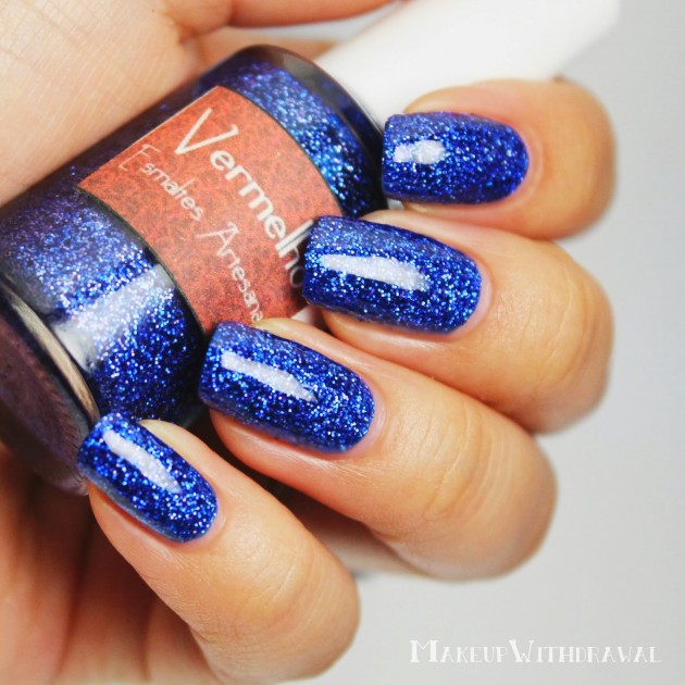 15 Beautiful Royal Blue Nail Designs You Can Try to Copy