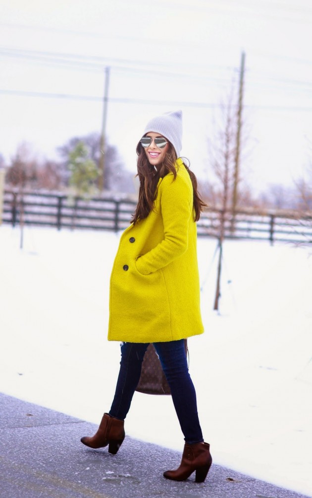 15 Ways to Wear a Colorful Coat This Season