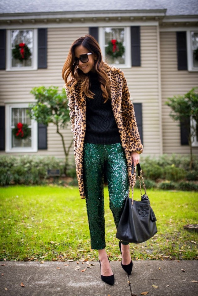 HOW TO STYLE SEQUINS FOR THE HOLIDAYS