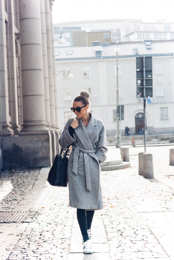 16 Ways Of How To Wear Robe Coats
