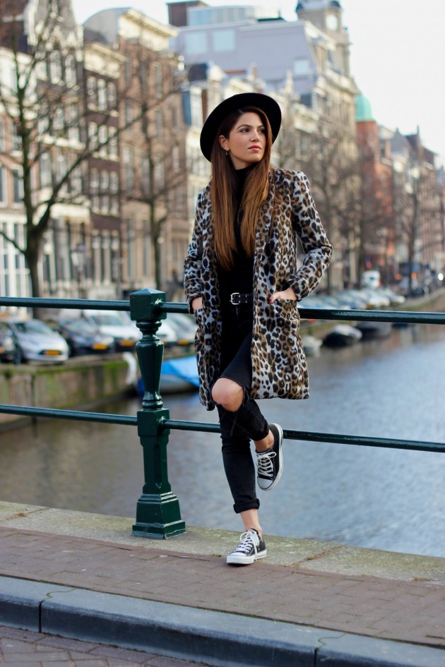16 Outfits That Will Make You Want A Leopard Coat