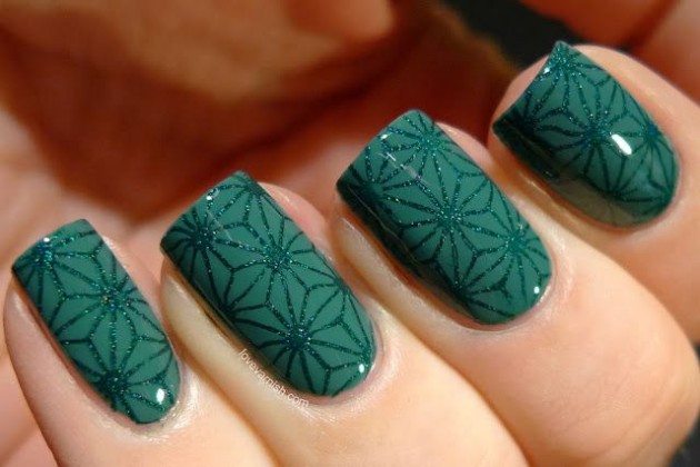 15 Emerald Green Nail Designs You Can Copy