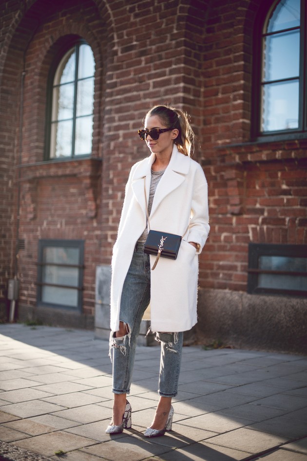 Outfit Ideas With White Coats To Fall In Love With