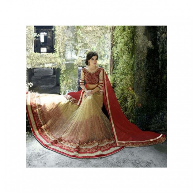 10 Beautiful and Gorgeous Bridal Lehengas at Lashkaraa.com