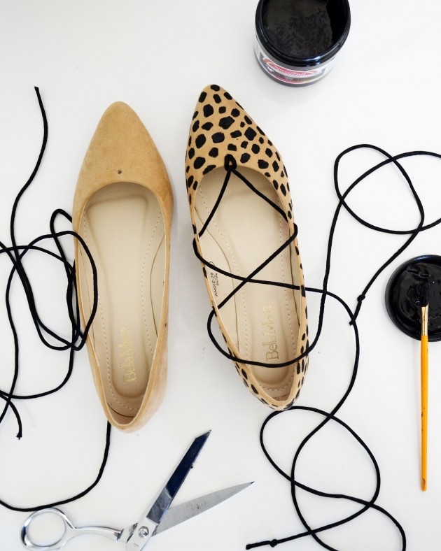 SHOE OBSESSION: LACE UP BALLET FLATS
