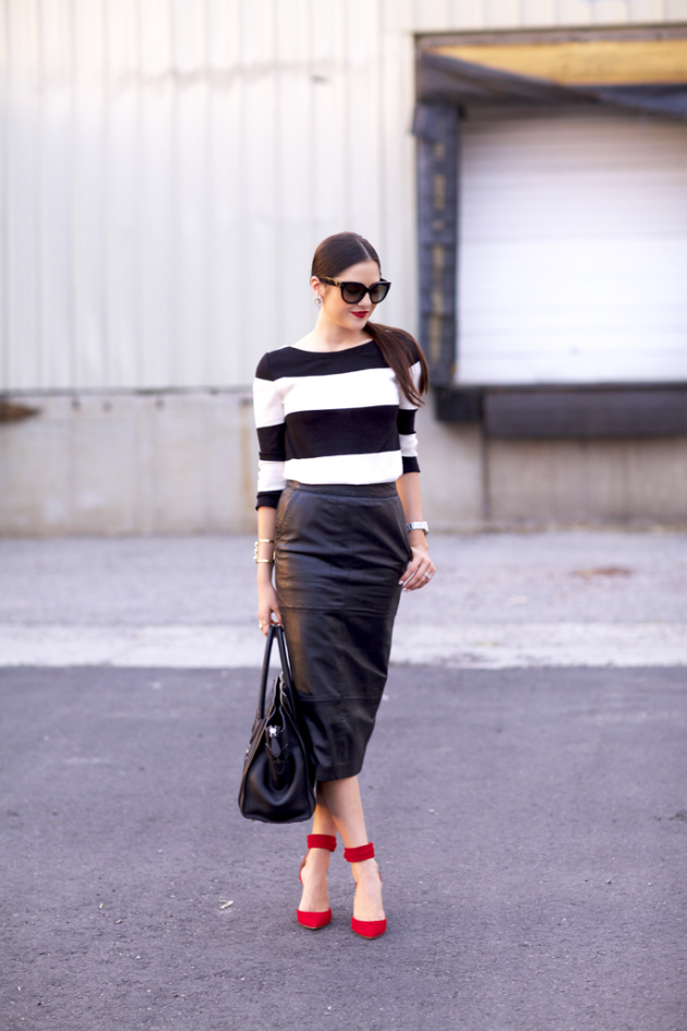 Classy Ways Of How To Wear Red, Black And White