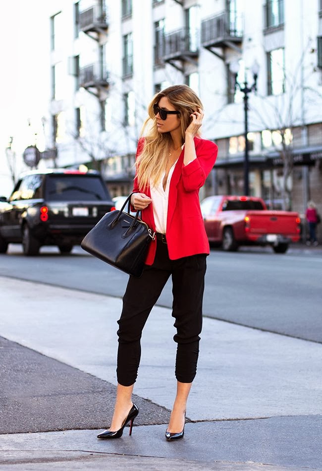 Classy Ways Of How To Wear Red, Black And White - fashionsy.com