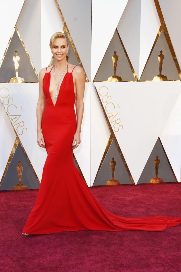 2016 Oscars: Red Carpet Fashion