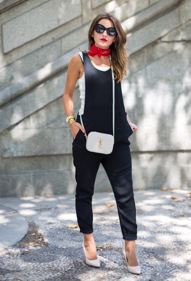 Classy Ways Of How To Wear Red, Black And White