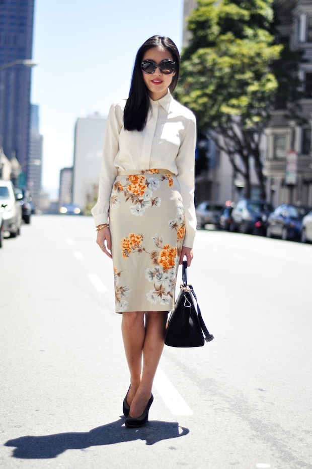 16 Wonderful Looks With Floral Skirts To Fall In Love With