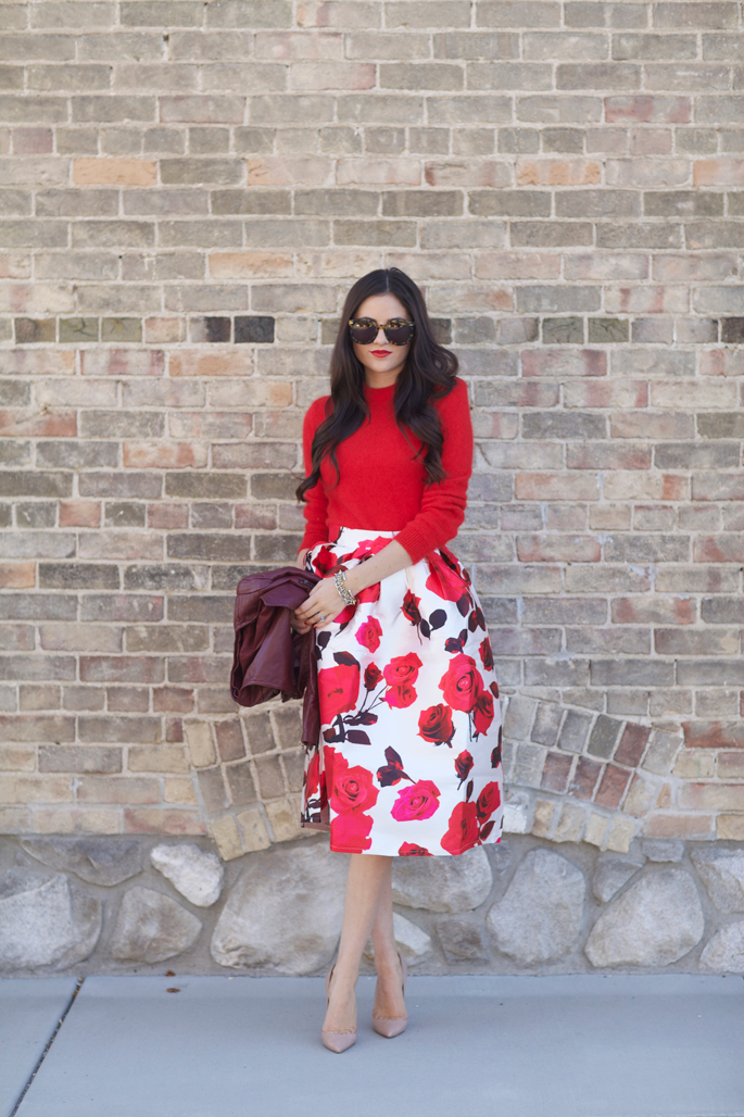 16 Wonderful Looks With Floral Skirts To Fall In Love With - fashionsy.com