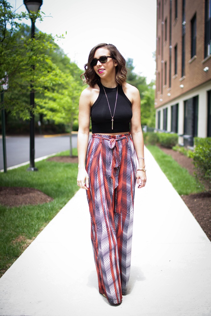 Styling Tips Of How To Wear Printed Palazzo Pants - fashionsy.com