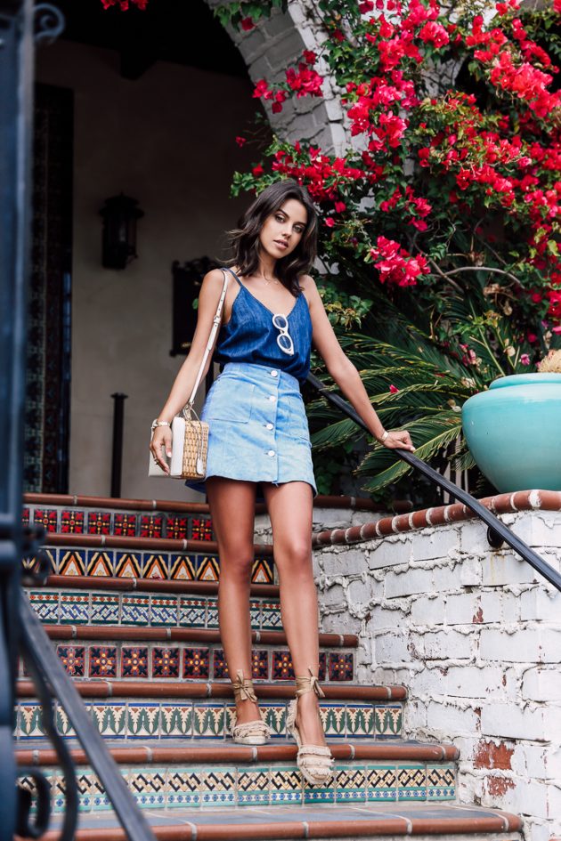 Sexy And Chic Ways To Look Flattering In Mini Skirts