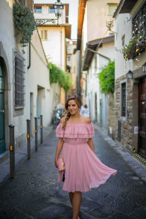 Outfits With Off The Shoulder Dresses That Will Make You Want One