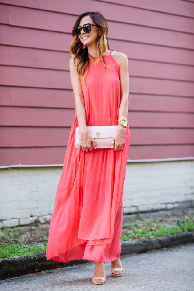 Chic And Stylish Summer Looks With Pleated Dresses - fashionsy.com