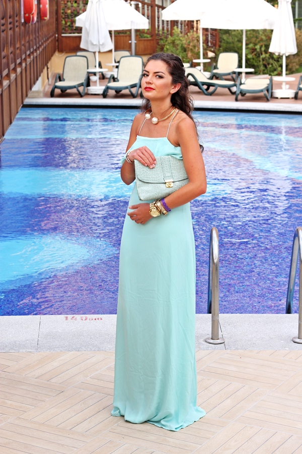 Stylish Mint Outfits To Copy Till The End Of The Summer