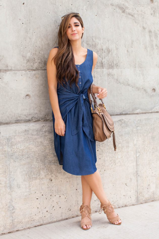 Chic Summer Looks With Denim Dresses To Copy Now