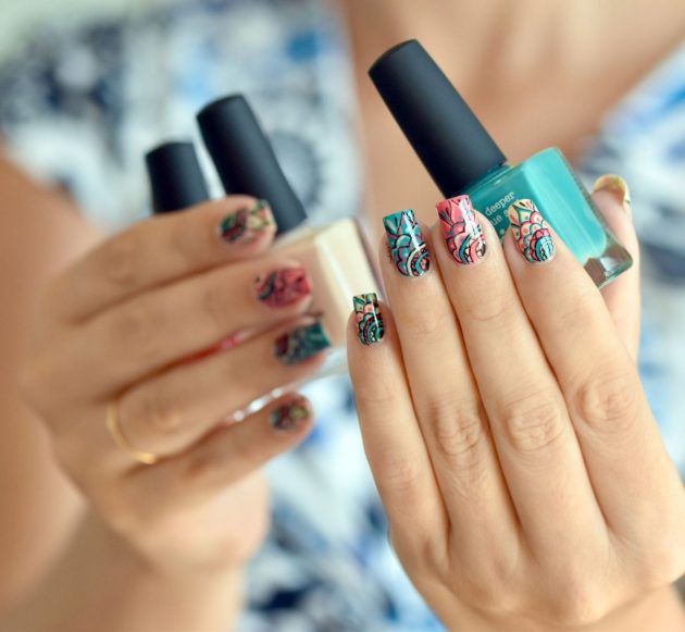 17 Eye Catching Mandala Nail Designs You Can Try To Copy