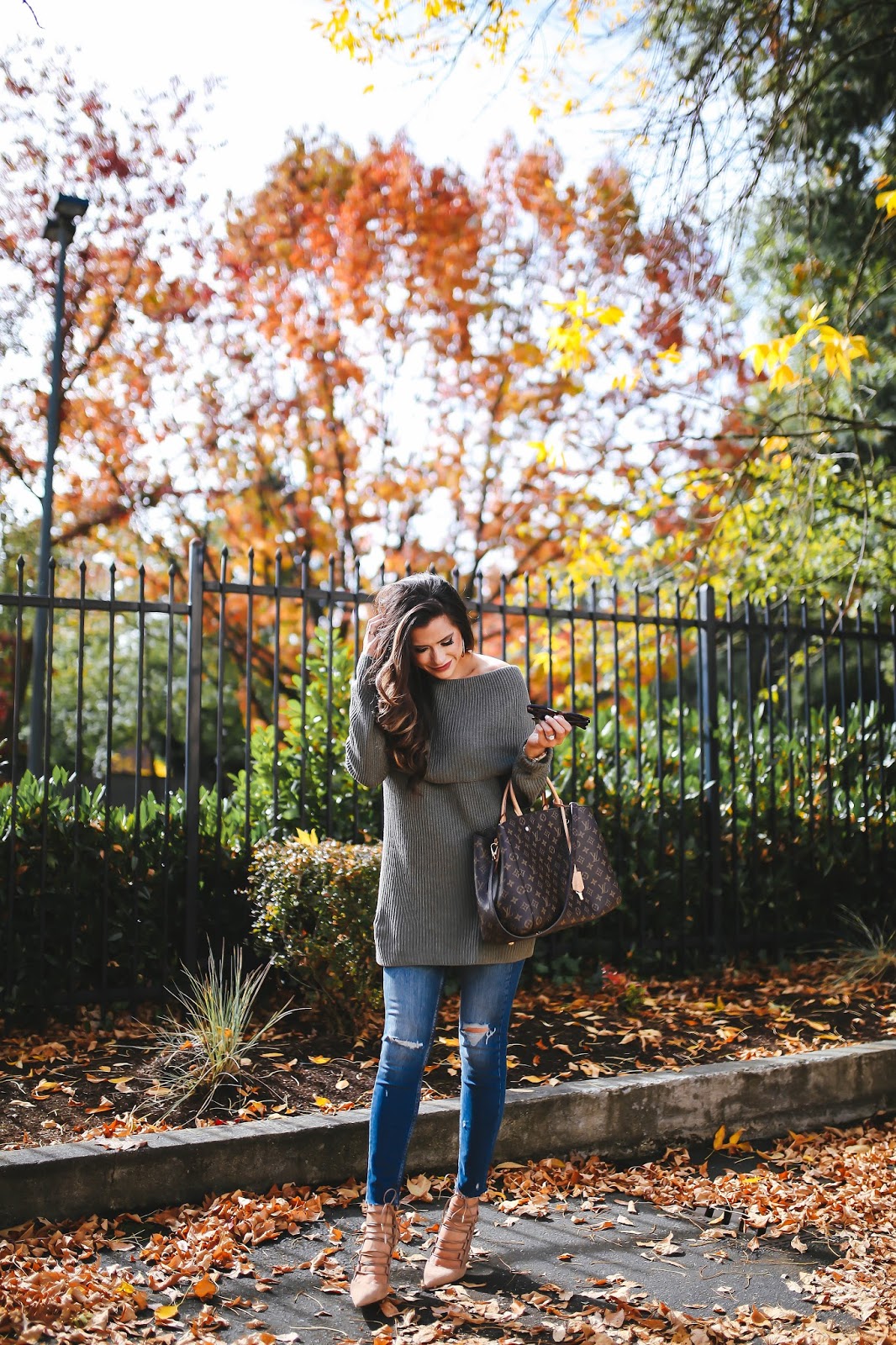 Fall Staple: Off-The-Shoulder Sweater - fashionsy.com