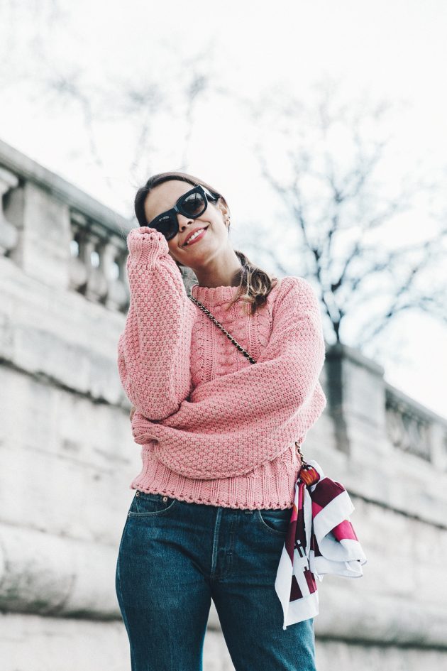 14 Outfits That Will Make You Want A Pink Sweater Now