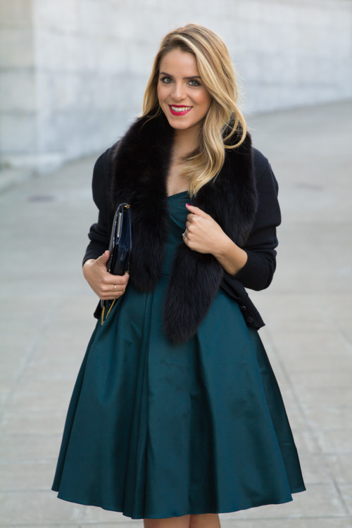 15 Gorgeous Outfits You Can Wear To A Winter Wedding
