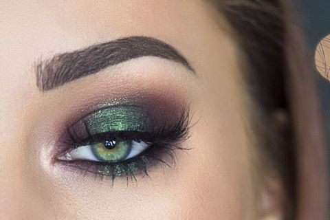Hot or Not: Halo Eye Makeup