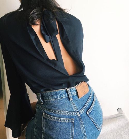 Go Backless This Spring With These Stylish Outfit Ideas That Every Girl Will Fall In Love With