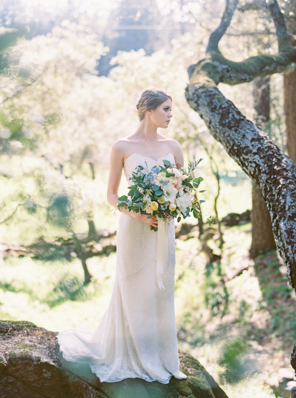 10 Romantic Wedding Dresses That Are Perfect For Spring
