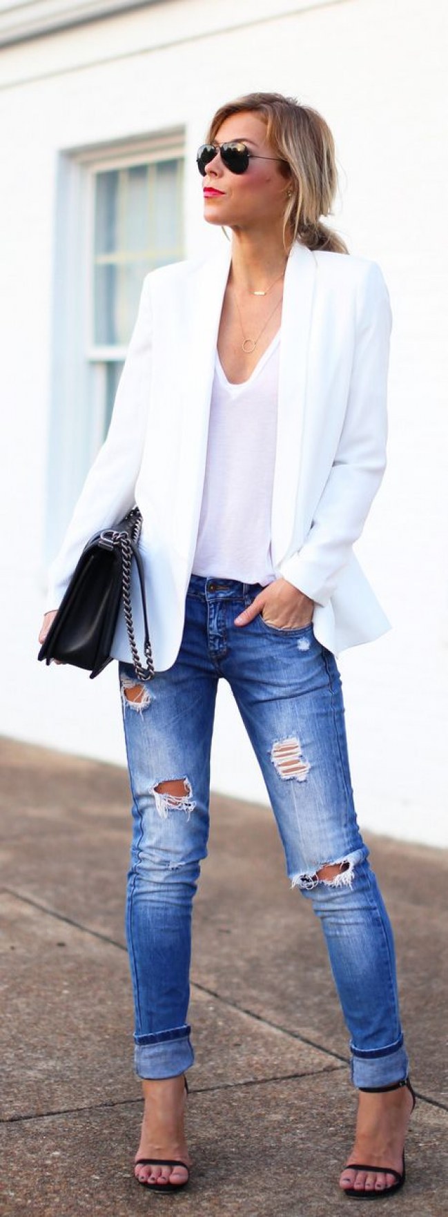 The Coolest White Outfit Combinations That You Must Try This Season