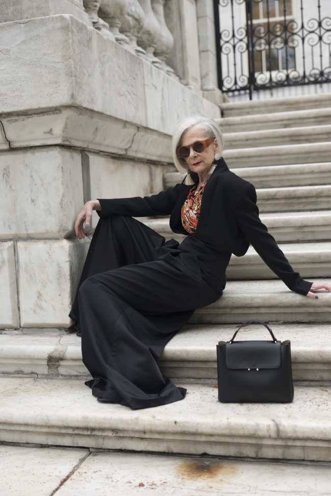 Accidental Icon The Oldest Fashion Blogger Is Killing It In The Fashion World