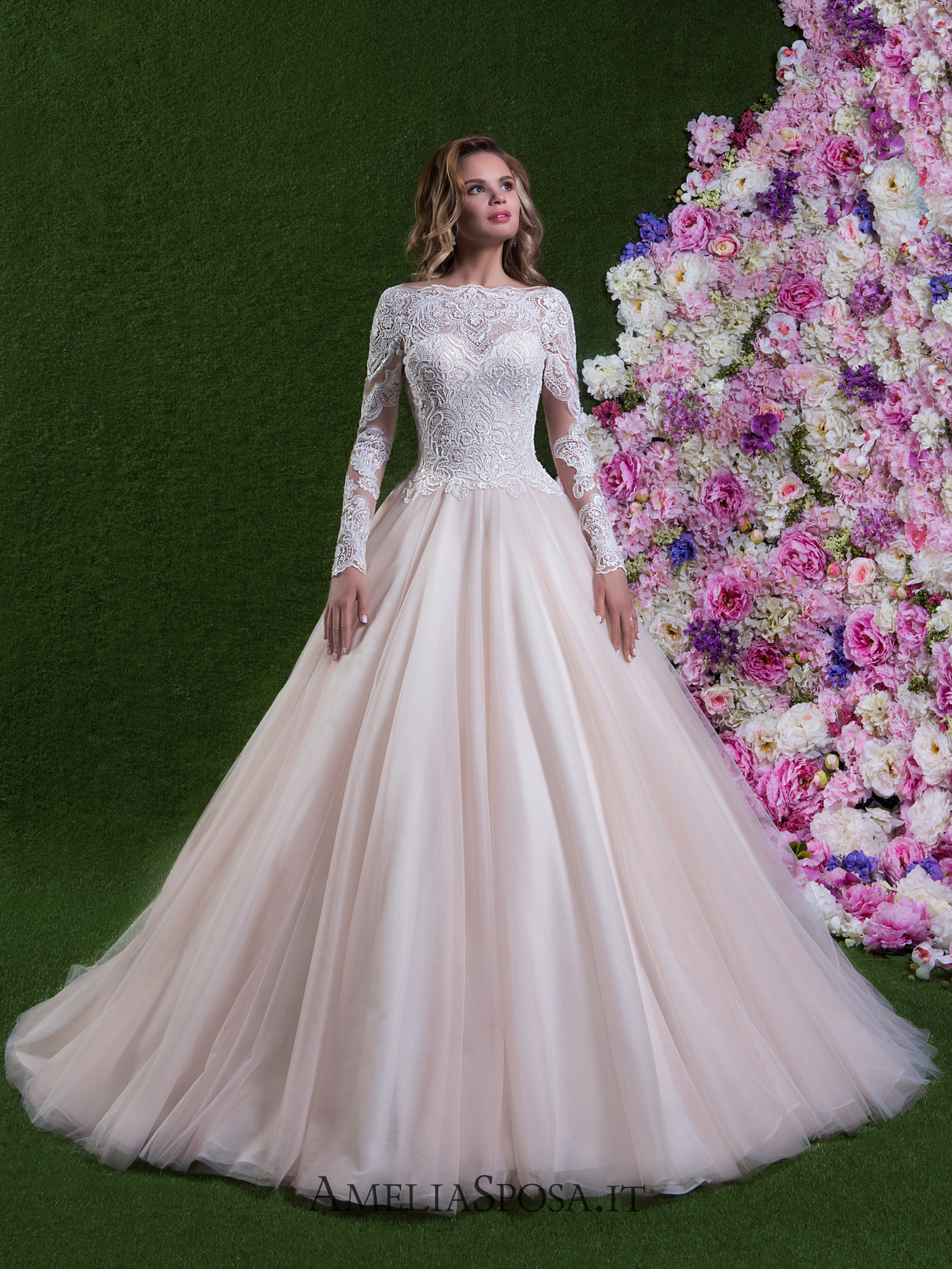 Gorgeous And Elegant Wedding Dress Collection By Amelia Sposa