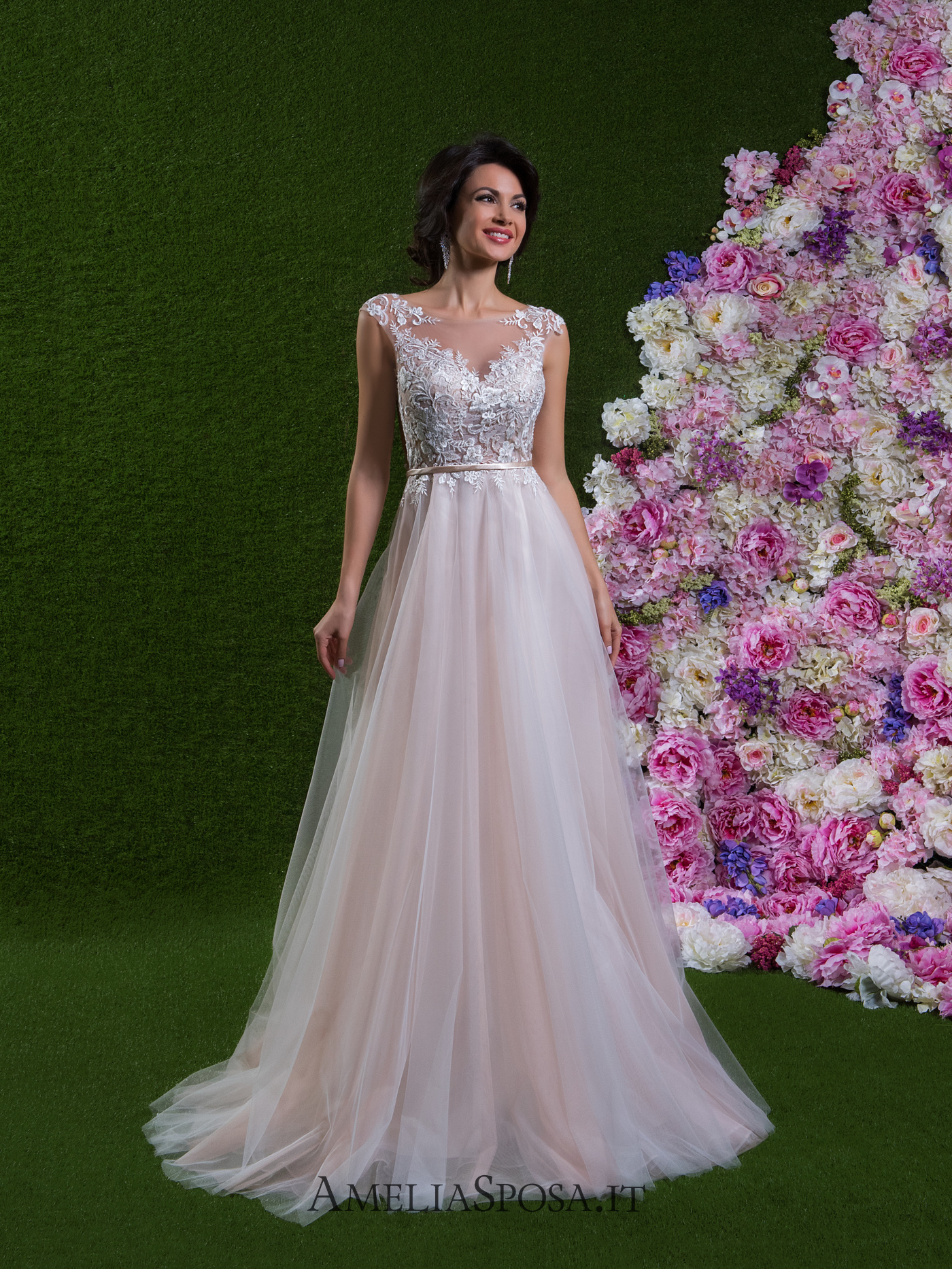 Gorgeous And Elegant Wedding Dress Collection By Amelia Sposa