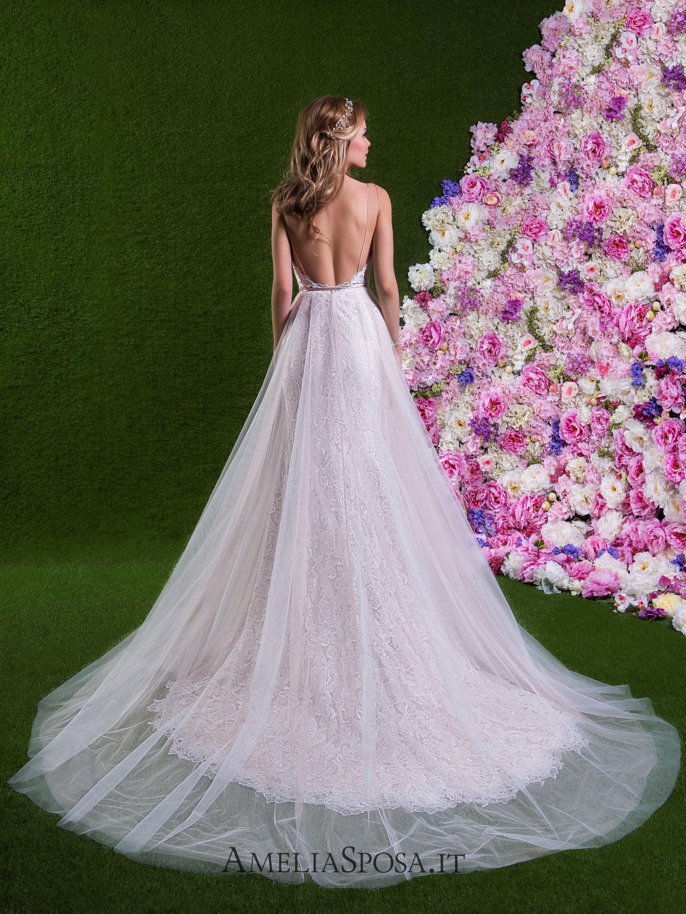 Gorgeous And Elegant Wedding Dress Collection By Amelia Sposa