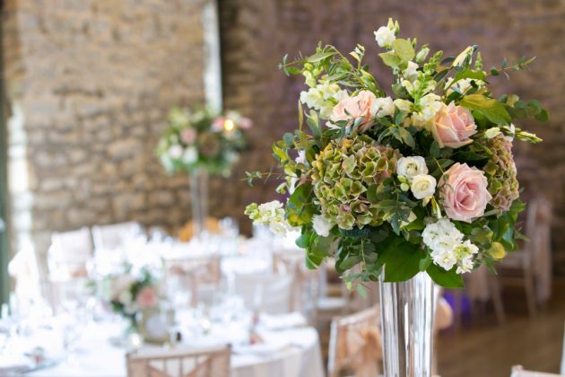 Top 7 Amazing Tips to Pick Your Wedding Flowers