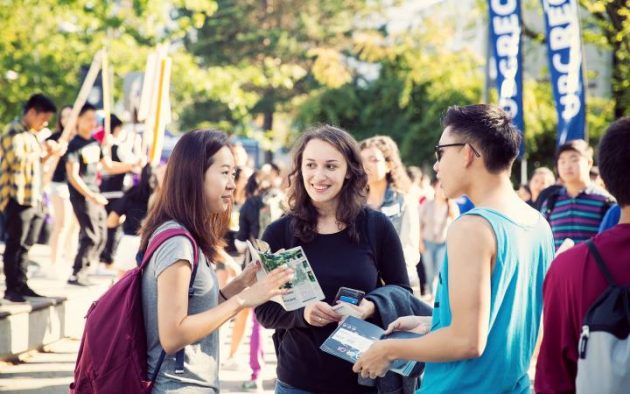 Back to school fashion tips that every college girl should know