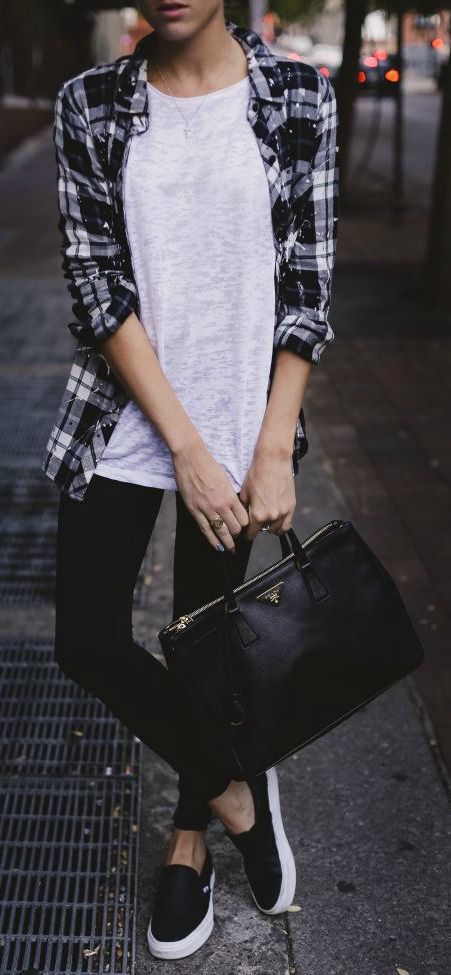 Clever Tips On How To Put Up An Outfit With Black Jeans