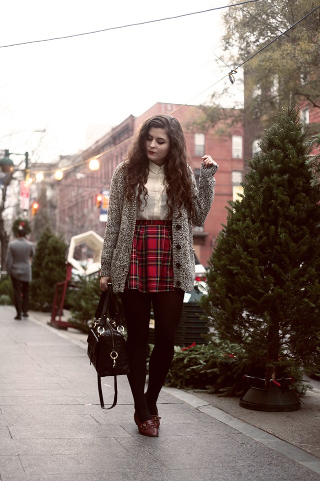 Casual Christmas Party Outfits That Look So Stylish