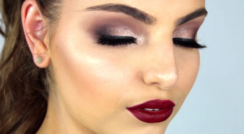 10 Christmas Makeup Tutorials That Are So Glamorous