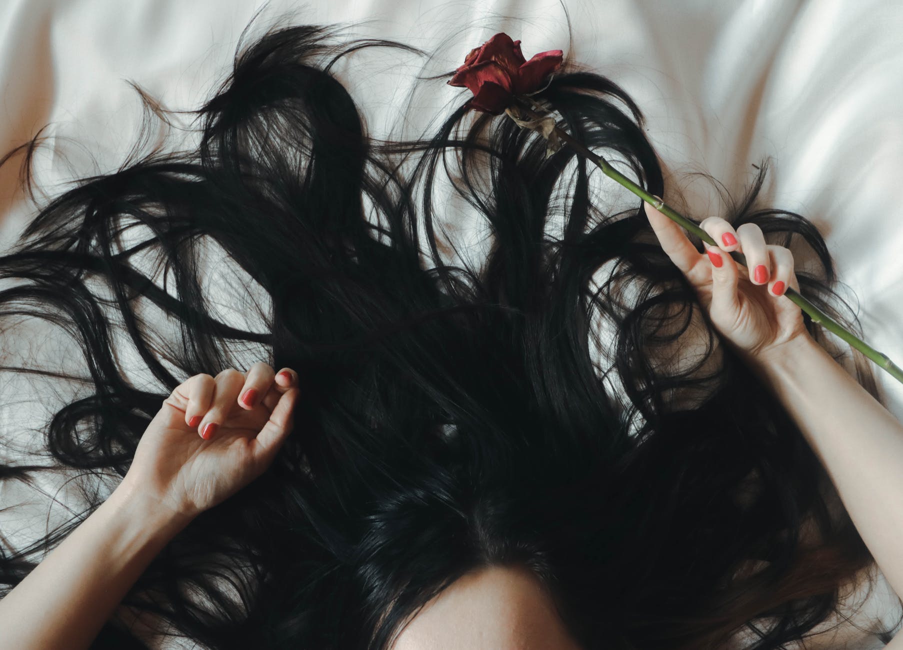 Helpful Tricks For Dealing With Greasy Hair
