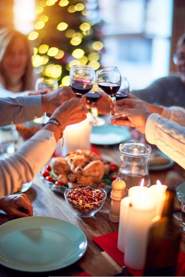A Guide For Hosting A Memorable Thanksgiving Dinner